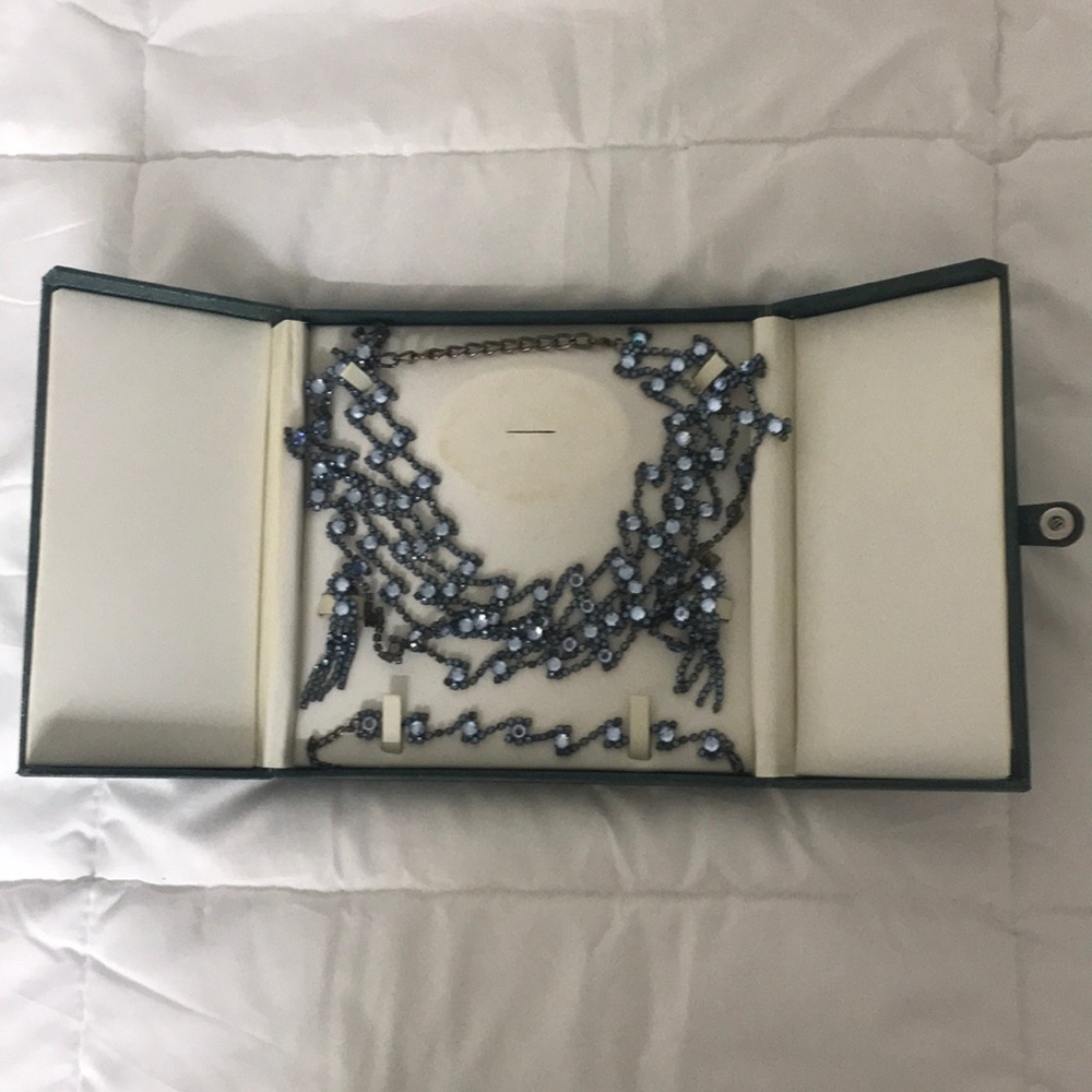 Blue crystal necklace, bracelet, & earrings set - Picture 6 of 6